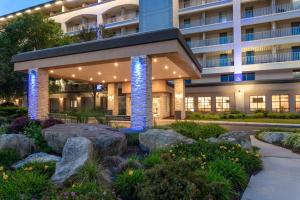 holiday inn express and suites king of prussia