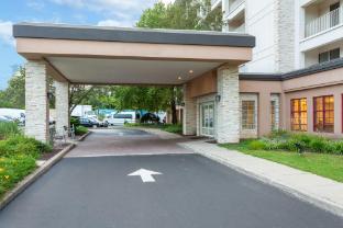 holiday inn express and suites king of prussia