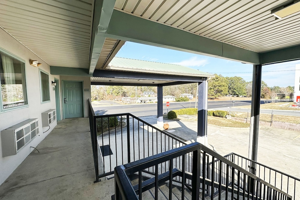 garden inn and suites