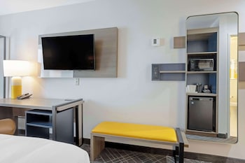 comfort inn and suites