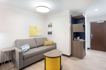 comfort inn and suites