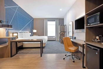 comfort inn and suites