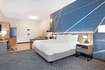 comfort inn and suites