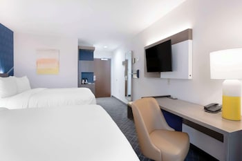 comfort inn and suites