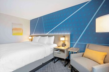 comfort inn and suites