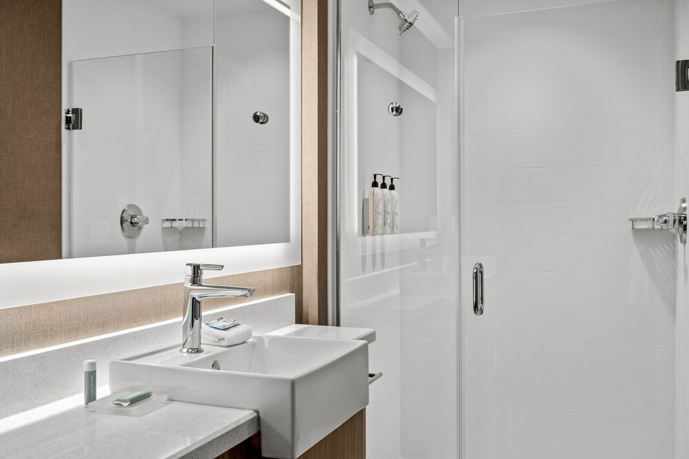 springhill suites by marriott menomonee falls