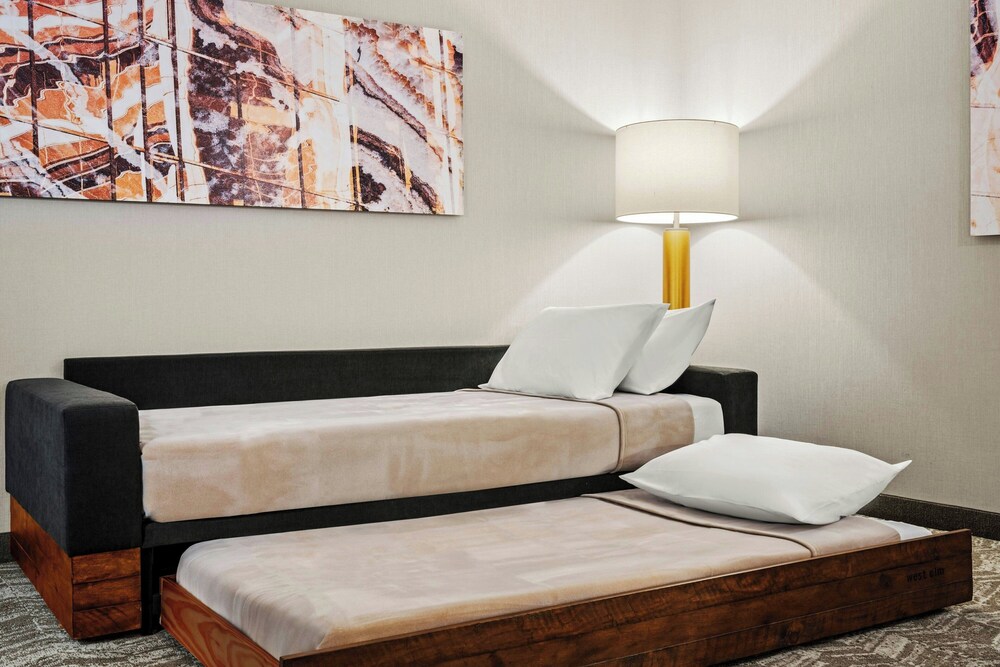 springhill suites by marriott menomonee falls