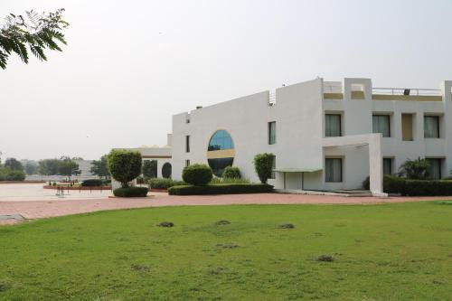 inder residency resort and spa udaipur