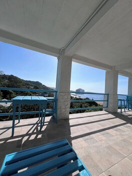 ocean view hotel and restaurant