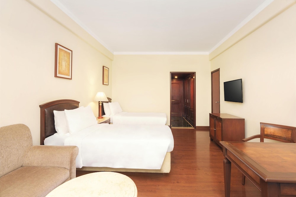 radisson hotel varanasi