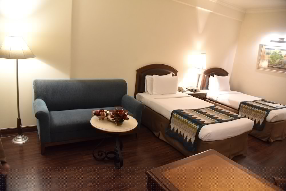 radisson hotel varanasi