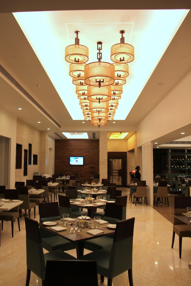 radisson hotel varanasi