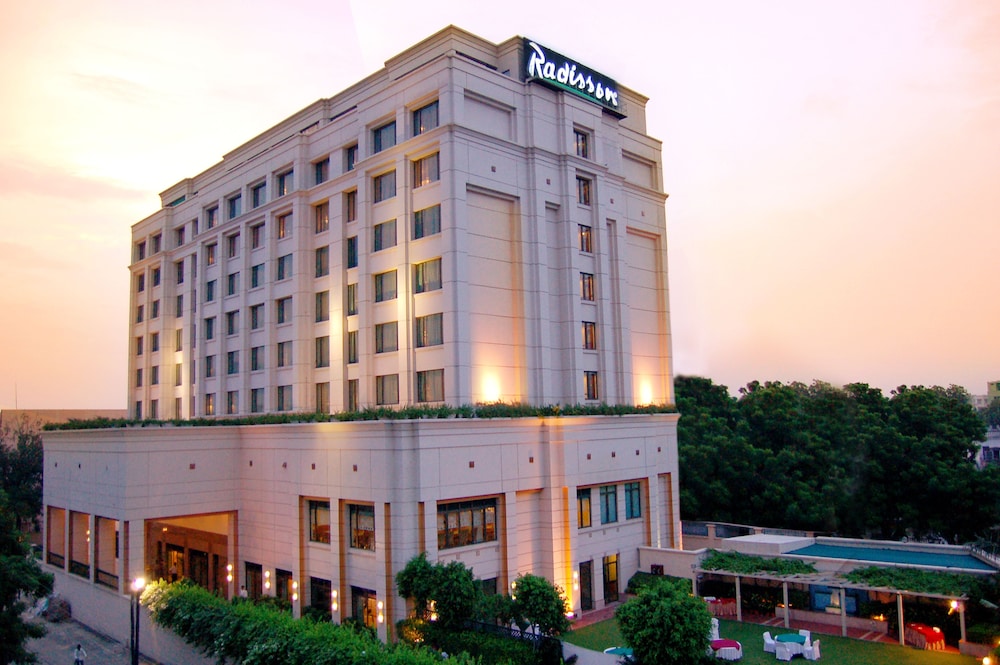 radisson hotel varanasi