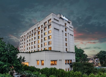 radisson hotel varanasi