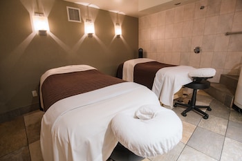 banff caribou lodge and spa
