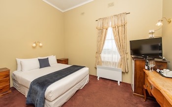 anchorage seafront hotel