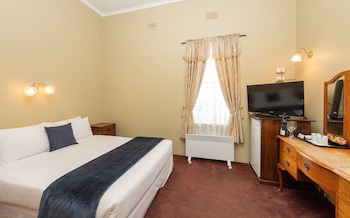 anchorage seafront hotel