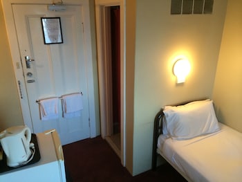 anchorage seafront hotel