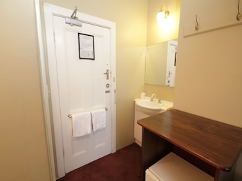 anchorage seafront hotel