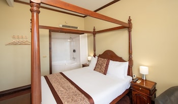 anchorage seafront hotel