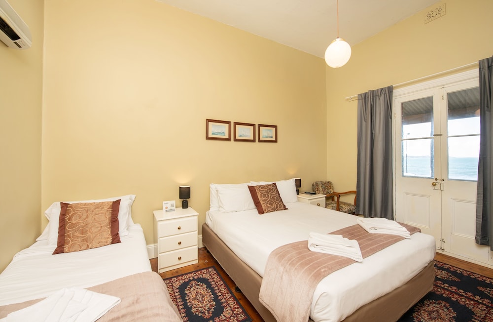 anchorage seafront hotel