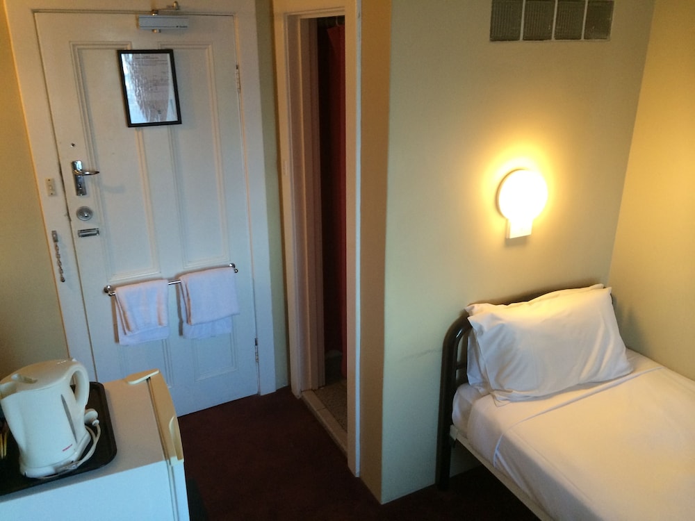 anchorage seafront hotel