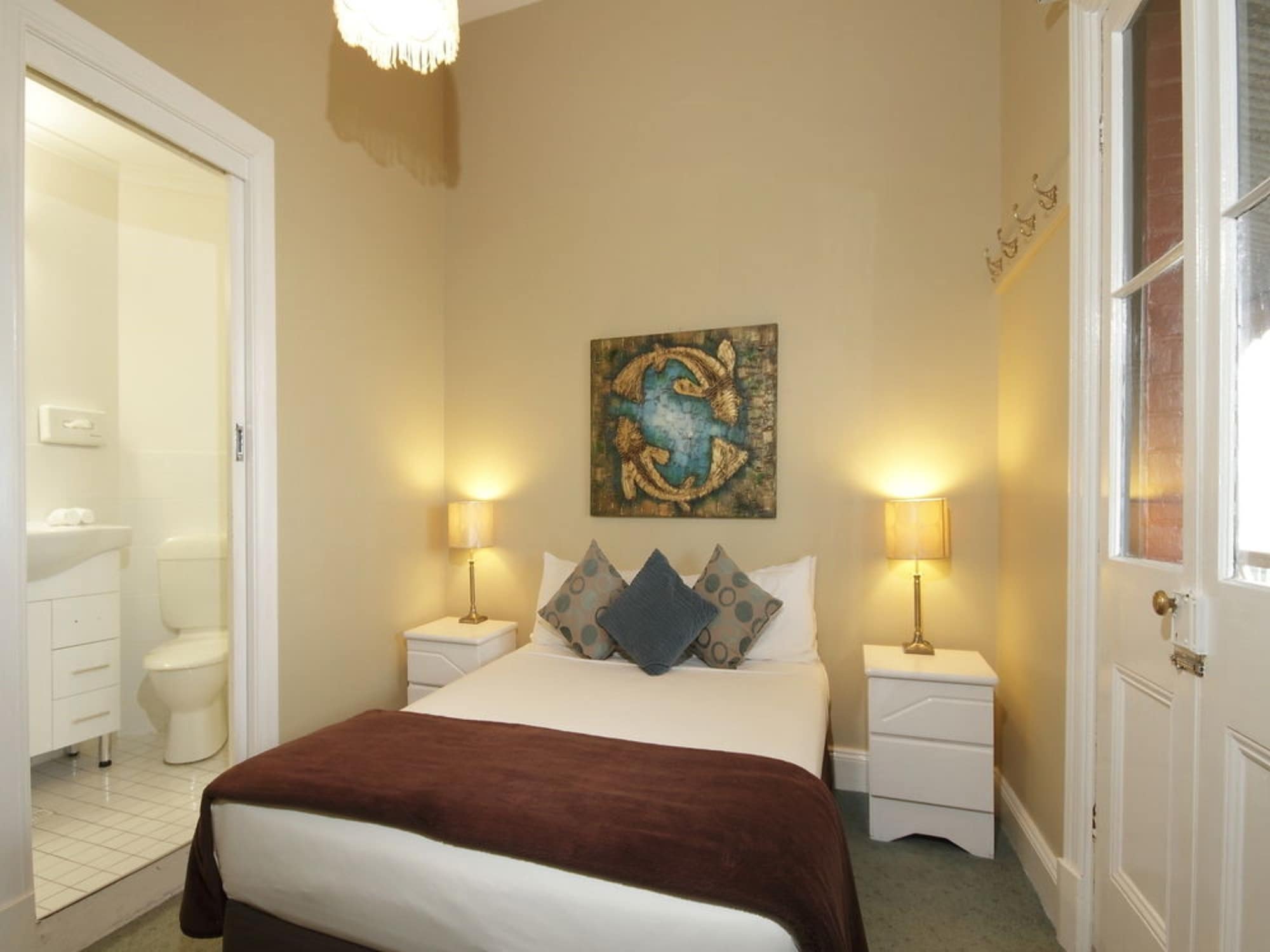 anchorage seafront hotel