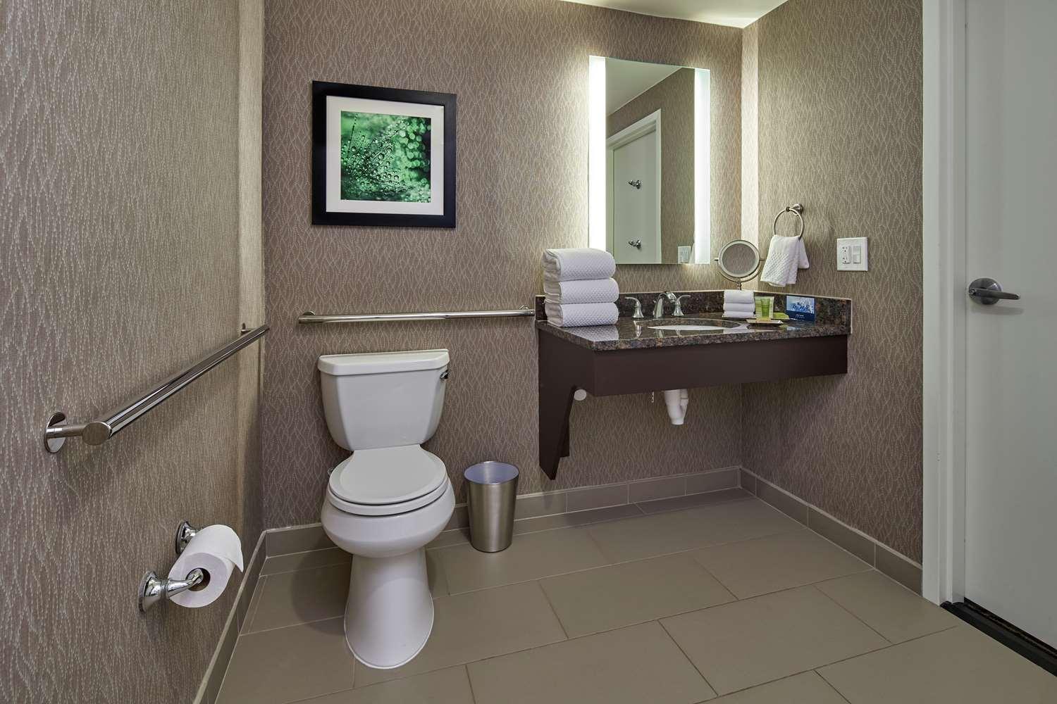 hilton cincinnati airport