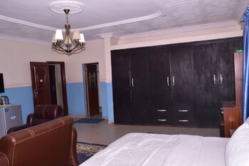 cozy suites