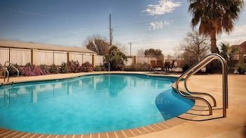 Surestay Hotel By Best Western Floresville,Floresville>>Atascosa County,3 star