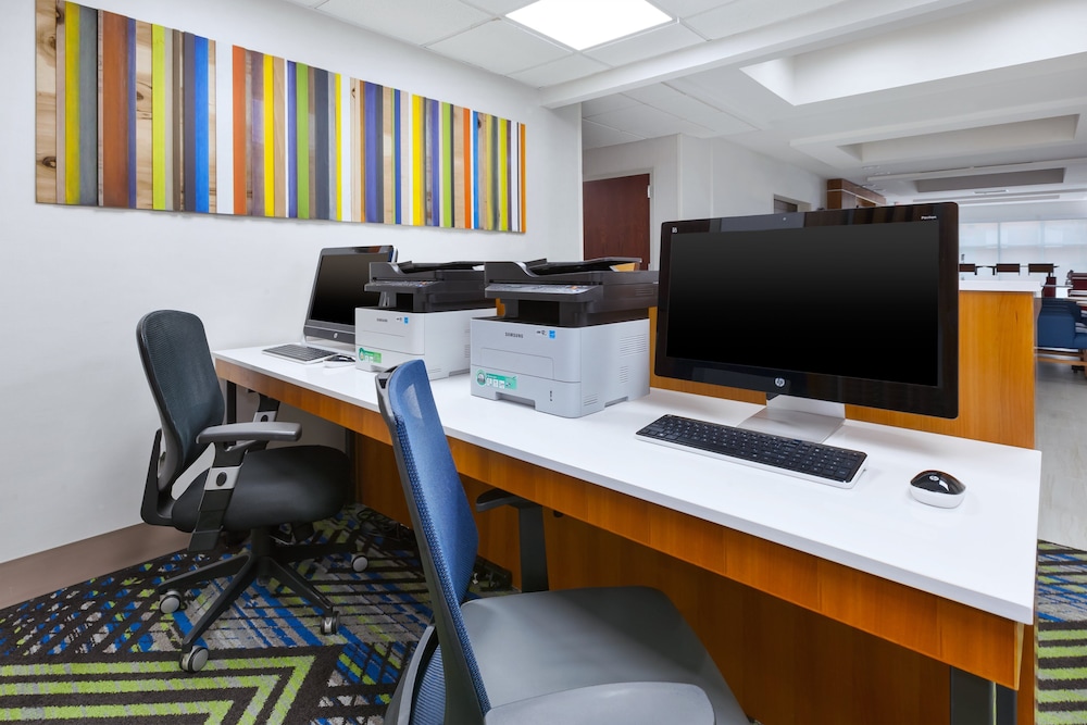 holiday inn express and suites dayton south franklin by ihg