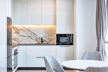 meriton suites liverpool