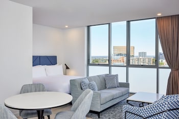 meriton suites liverpool