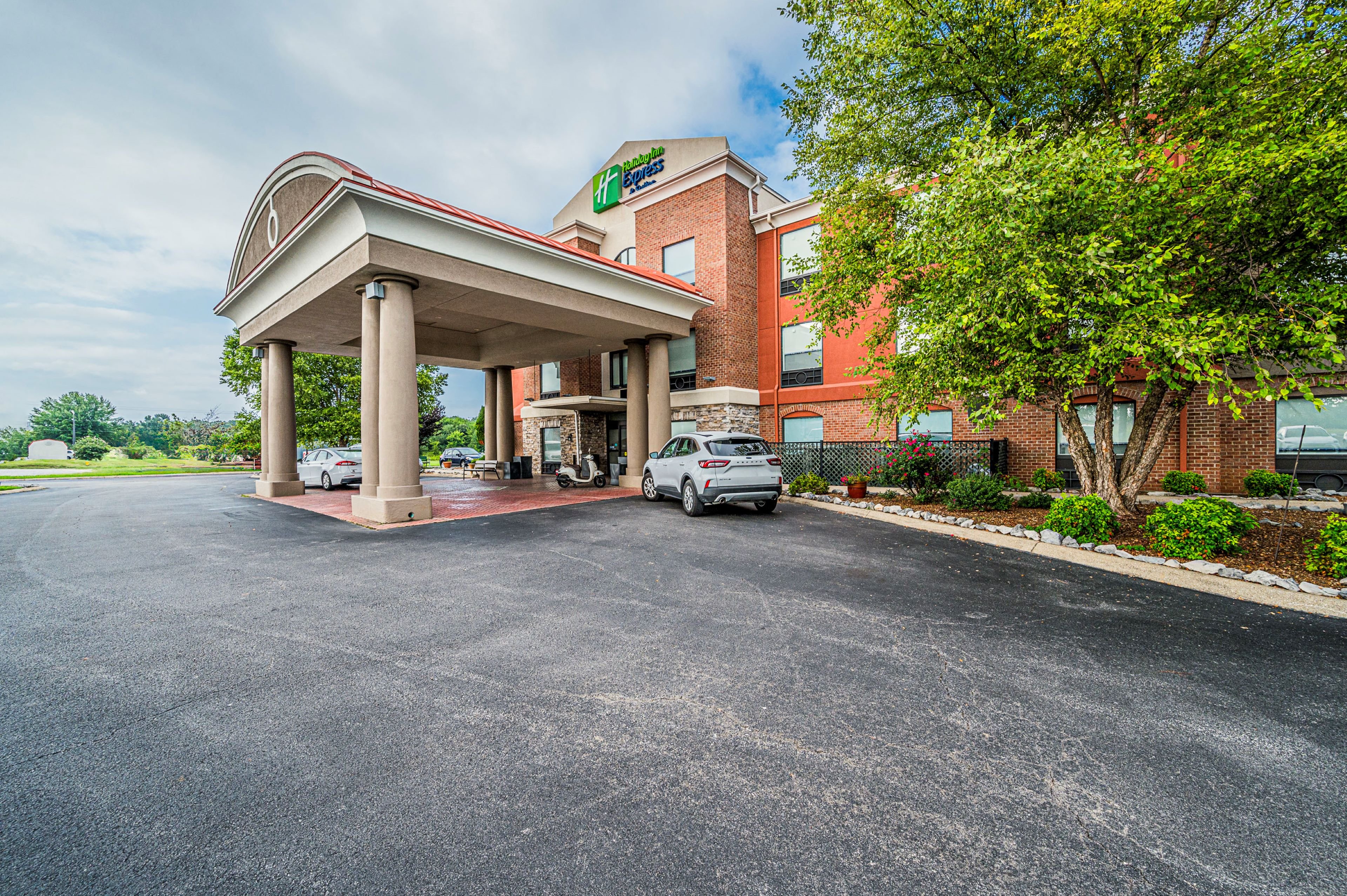 holiday inn express and suites franklin ky by ihg