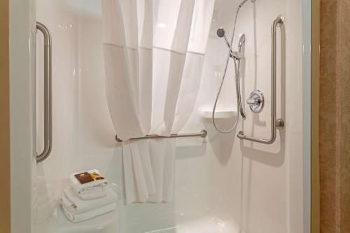 best western plus fredericton hotel and suites