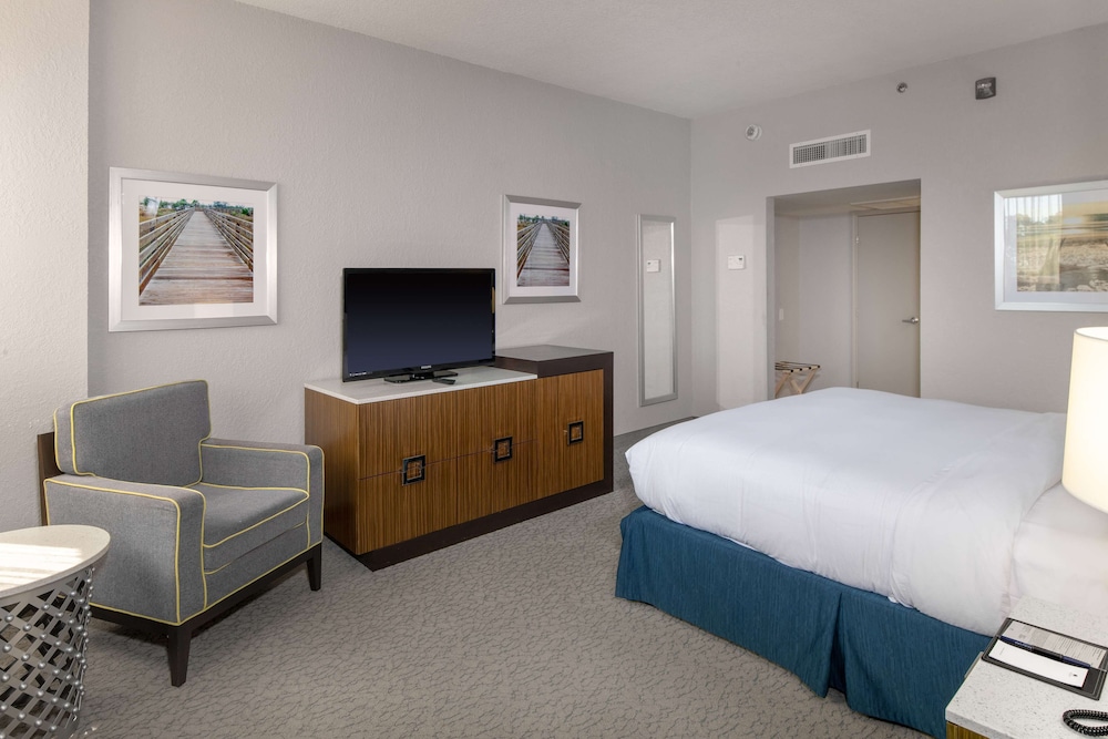 doubletree by hilton hotel jacksonville airport