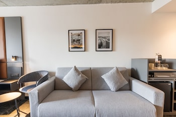 the londoner hotel st julians