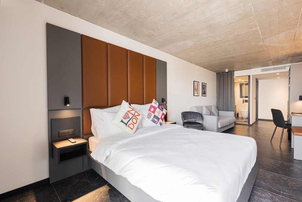 the londoner hotel st julians