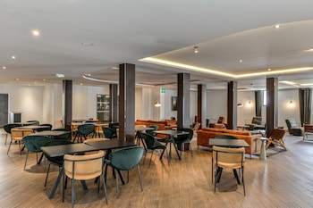 zenitude hotel la valadiere ascend hotel collection