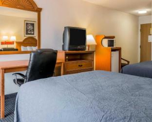 quality inn i 94 near wings stadium