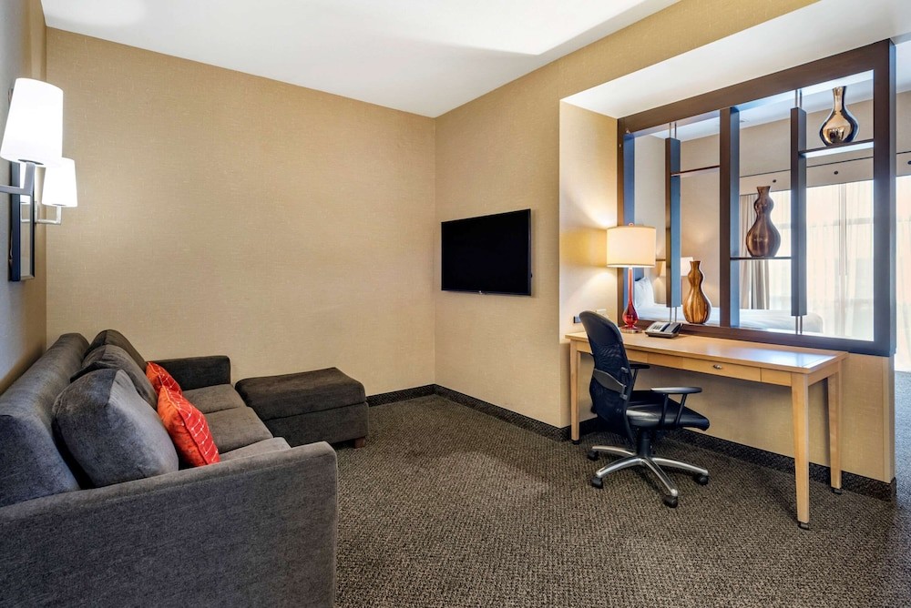 cambria hotel columbus polaris