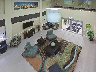 La Quinta Inn & Suites By Wyndham Columbus - Edinburgh,Indiana>>Columbus,3 star