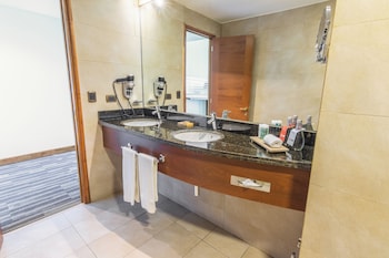 sonesta hotel concepcion