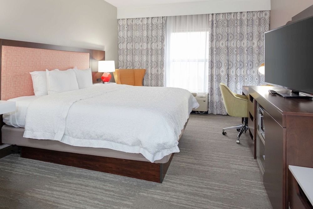 hampton inn and suites concord charlotte