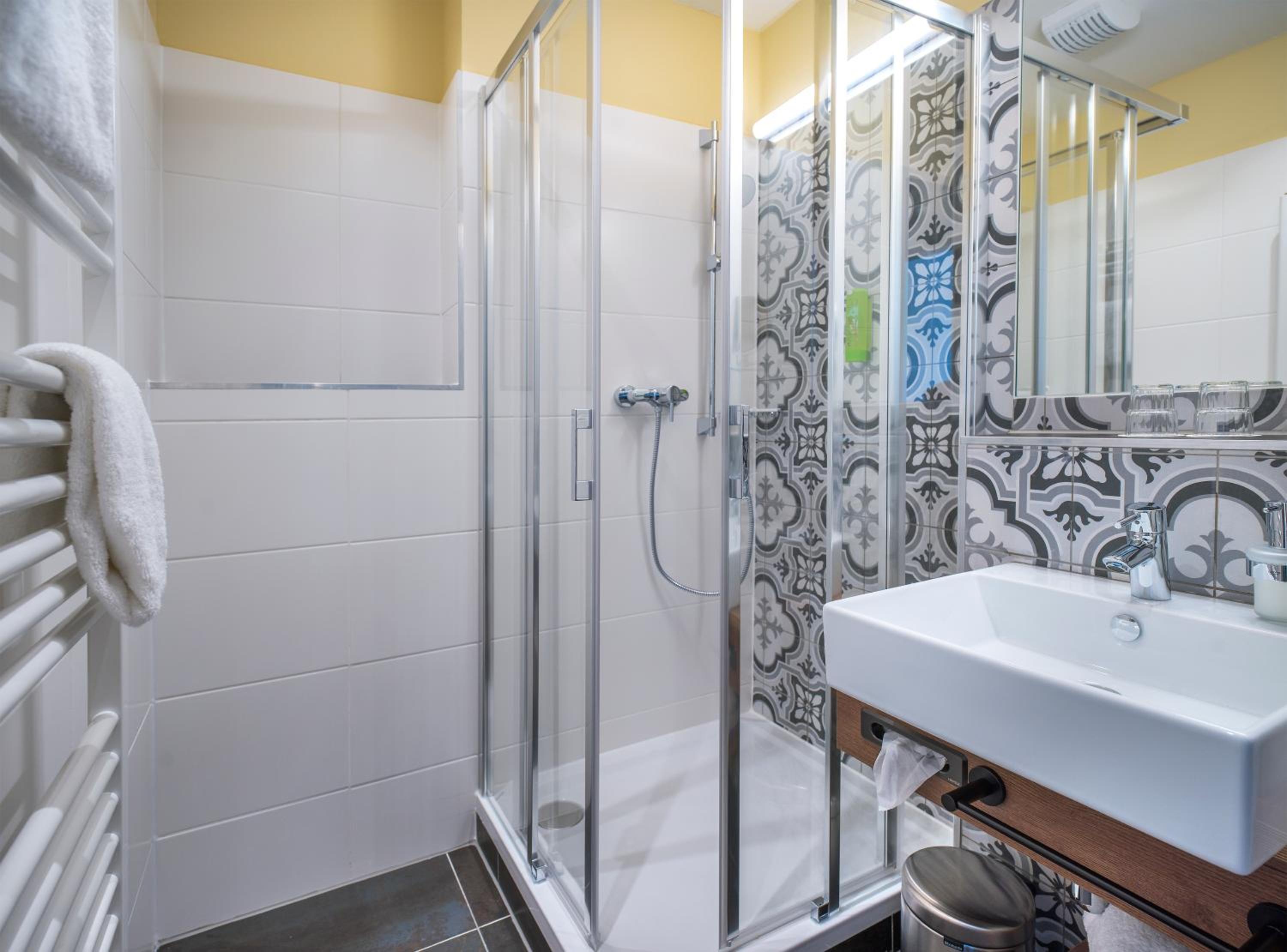hampton inn and suites concord charlotte