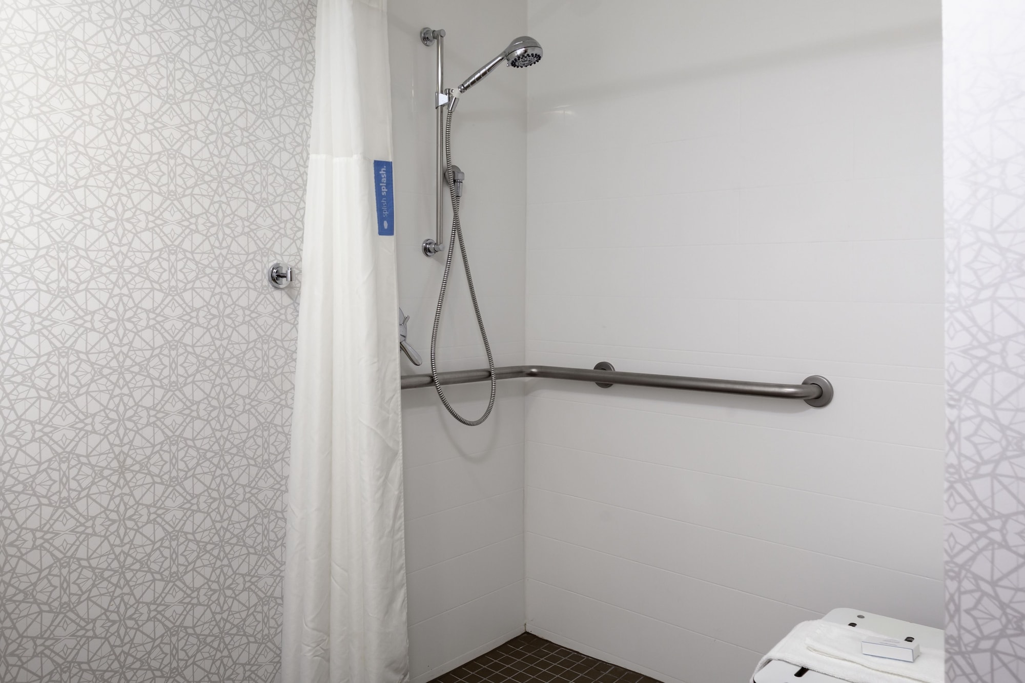 hampton inn and suites concord charlotte