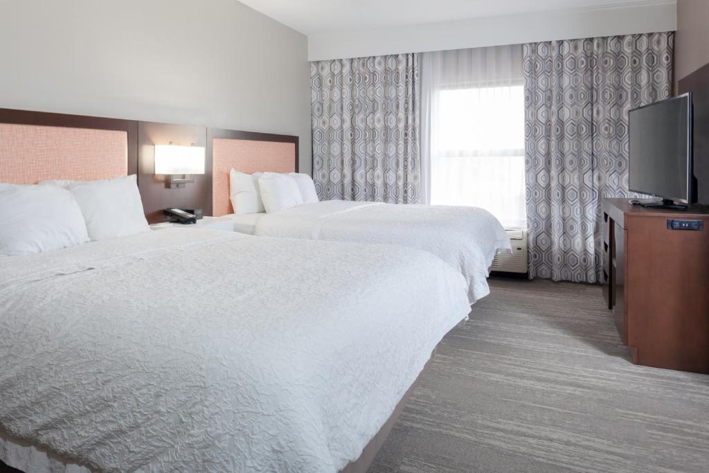 hampton inn and suites concord charlotte