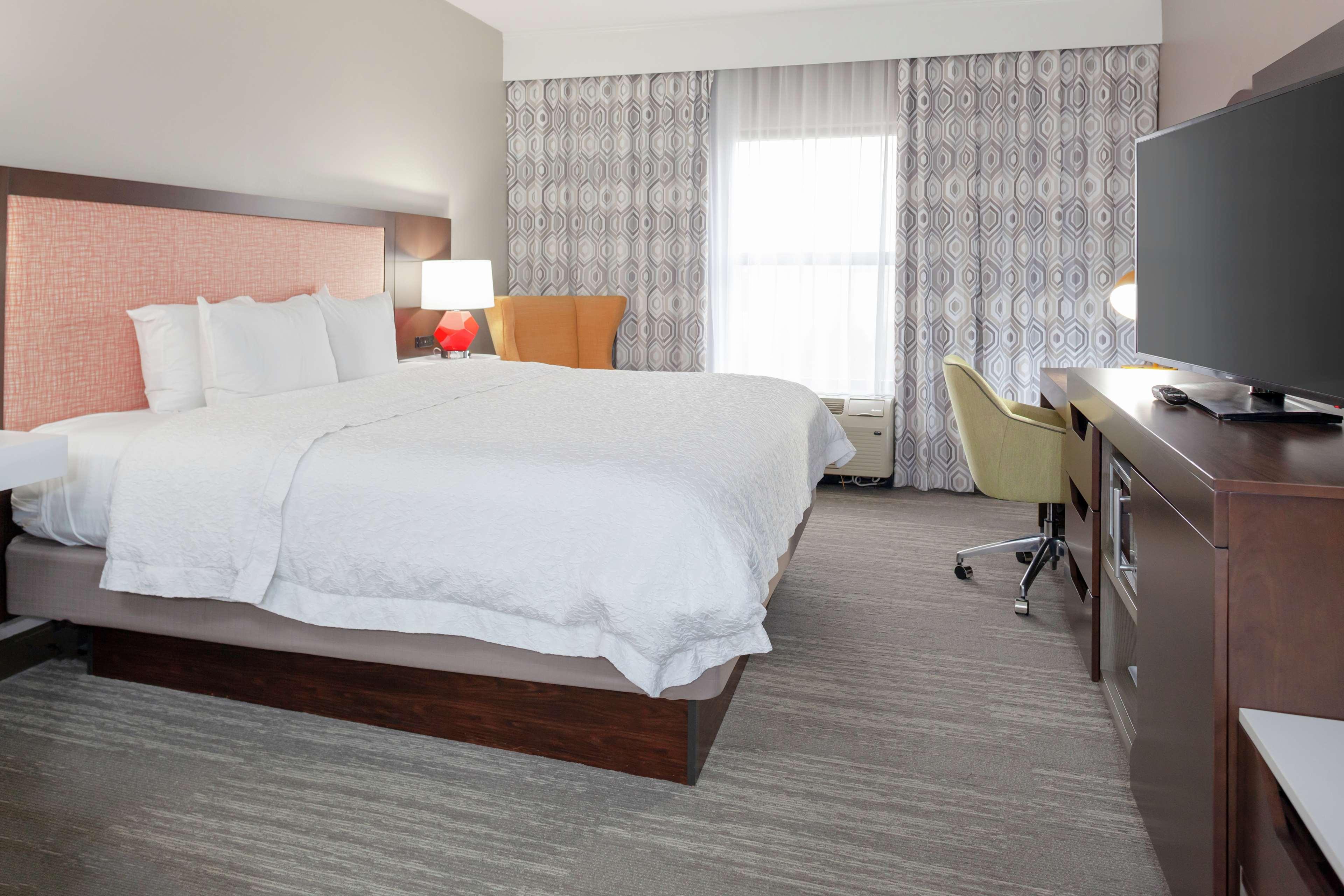 hampton inn and suites concord charlotte