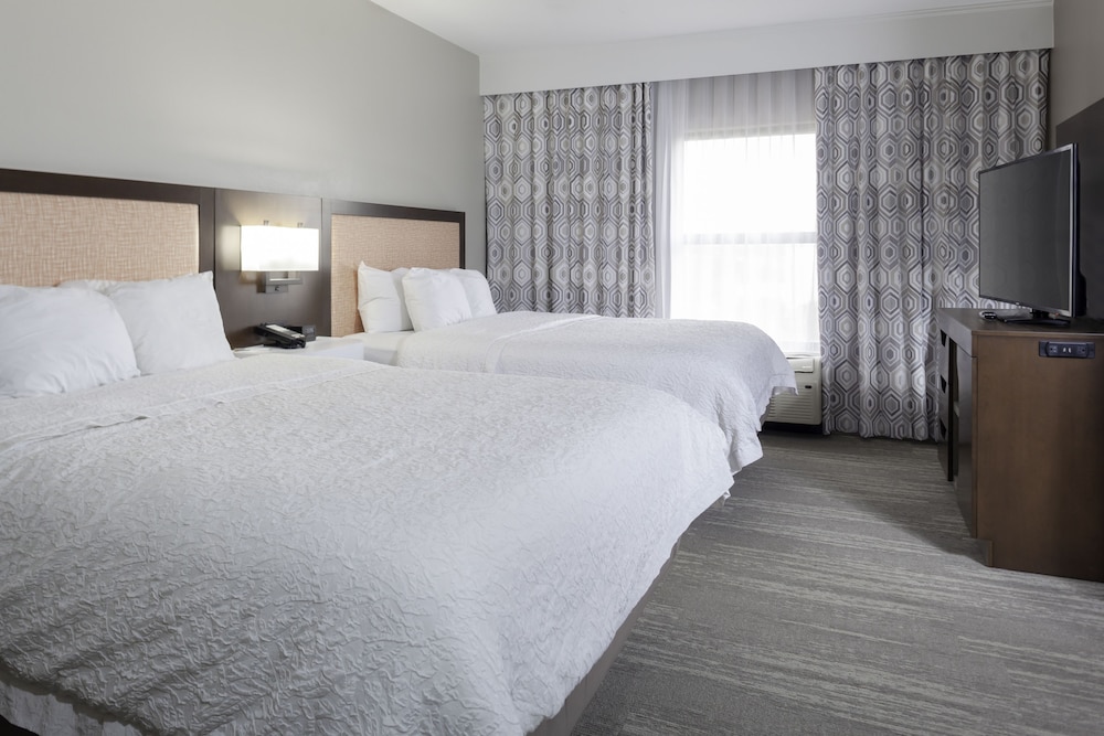hampton inn and suites concord charlotte