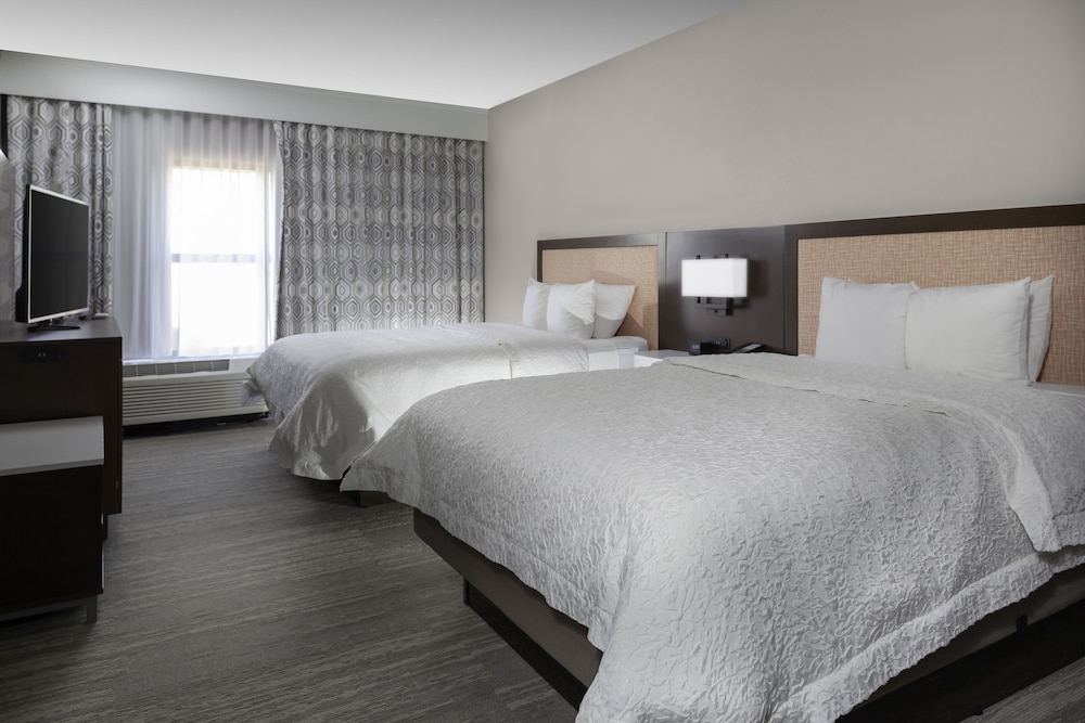 hampton inn and suites concord charlotte